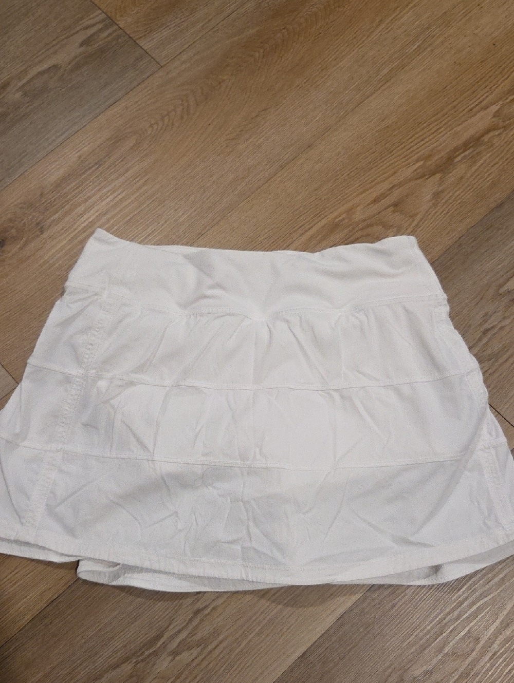 lululemon white athletic skirt with tiered styling Shorts Underneath